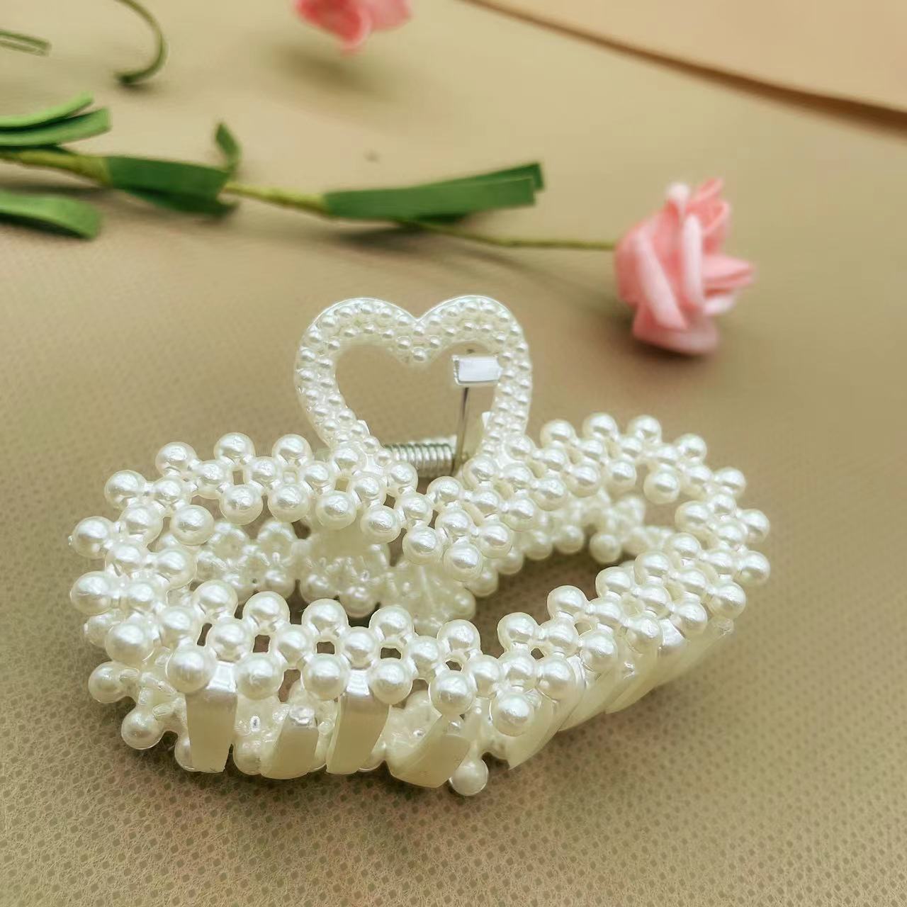 하트 모양의 새로운 3 줄 진주