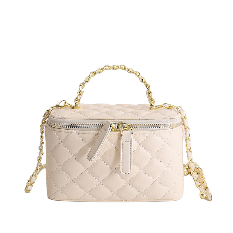 Bagos de mano de viento de fragancia para mujeres 2026 nueva moda cadena de diamante bolso de hombro ligero bolso de caja de nicho image 11