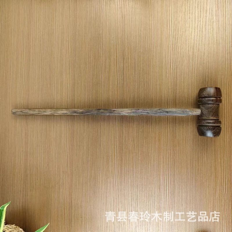 メーカー卸売りの手羽先のハンマーがひょうたんをたたいて卵をたたいてダンベルをたたいて裁判官をたたいてオークションをたたいた|undefined