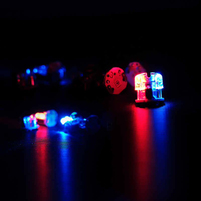 Luz de manga de movimiento electrónico LED rojo y azul luz de inserción luminosa vibratoria LR41 luz de pegado intermitente Toque la bola intermitente de resorte