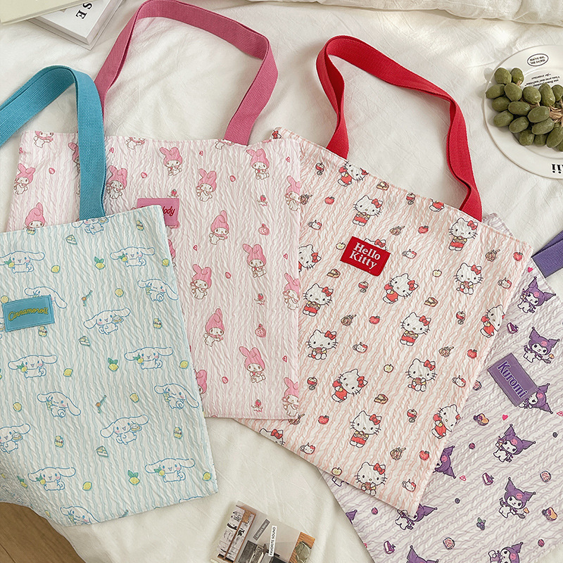 Sanrio canvas bag with a unique design, large capacity, suitable for going out, cute Hello Kitty and My Melody shoulder bag