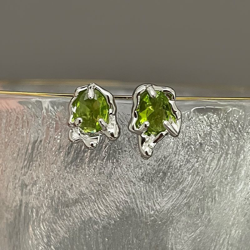Cool Stud Earrings For Men Stainless Steel Minimalist Punk Style_voghion.com