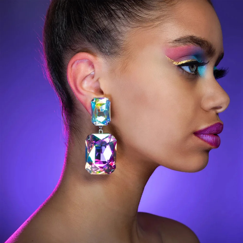 Europa y los Estados Unidos venta caliente aretes geométricos exagerados de alta calidad cuadrados pendientes de diamante de color moda aretes de viaje