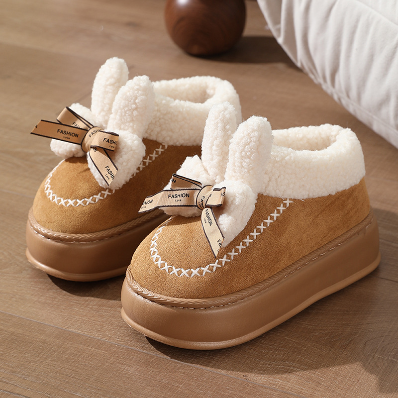 thumbnail image 1 of Zapatillas de algodón de tacón alto y suela gruesa para el hogar de las mujeres Zapatillas de conejo lindas de estilo coreano de invierno más terciopelo para mantener el calor y antideslizantes para a, 1 of 5