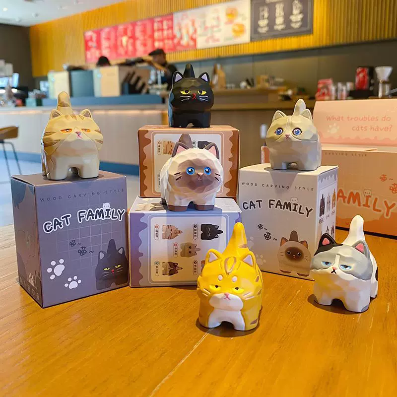 原创卡通木雕风猫咪树脂小摆件公仔潮玩车载装饰品居家桌面摆饰品