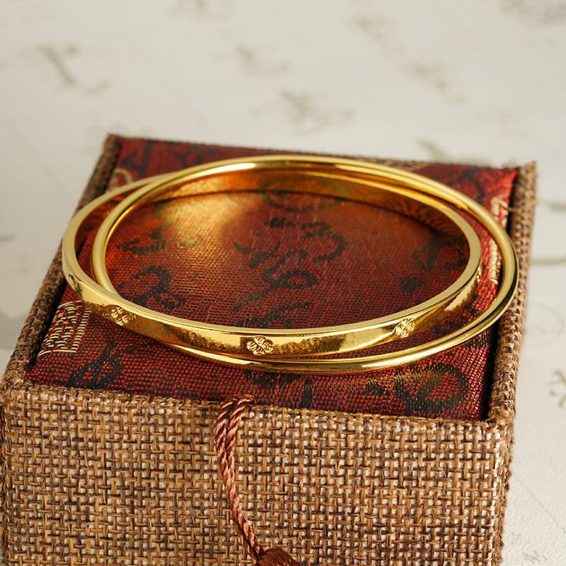 Brazalete de cuatro hojas de oro vietnamita de cinco flores de mujer doble anillo no se desvanece de alta calidad joyería de aleación de cobre brazalete de simulación