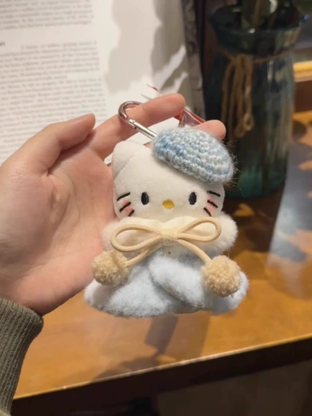 Blue shawl kitty pendant [Love buckle tag]