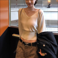 Bankelii'氧气因子'100天丝V领轻薄蝙蝠袖针织衫上衣女