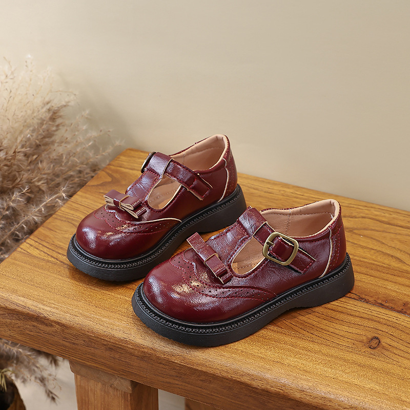 Zapatos de niñas primavera 2026 nuevos zapatos de princesa para niños niñas velcro zapatos de estilo universitario de cuero negro