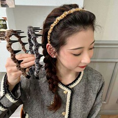 甘い豹の紋様は歯の波のカチューシャの女性の秋の髪の根のふわふわしている神器の顔を洗って圧力を抑えます。