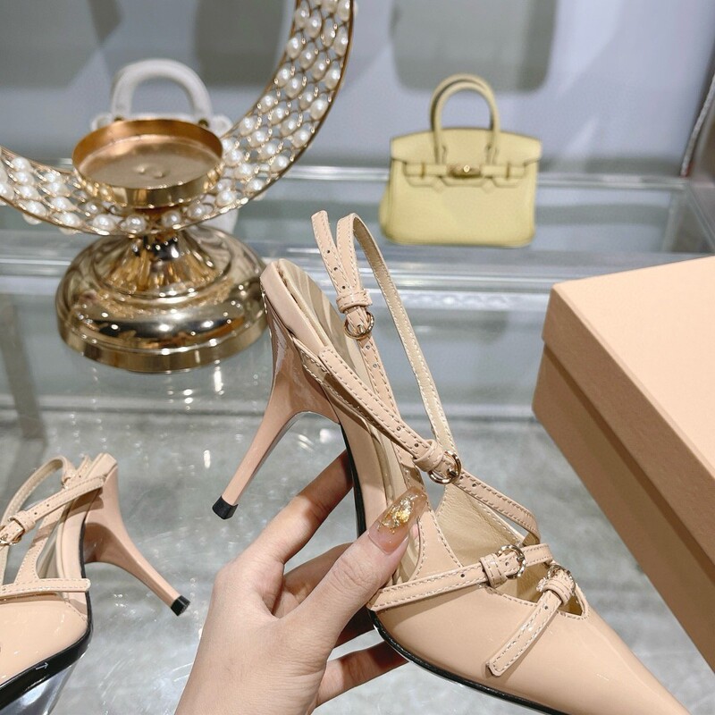 2025 High-End New Fashion Pointed-Toe Sandals for Women, Stylish Small-Toe Stiletto Heels, Open-Back Closed-Toe Sandals