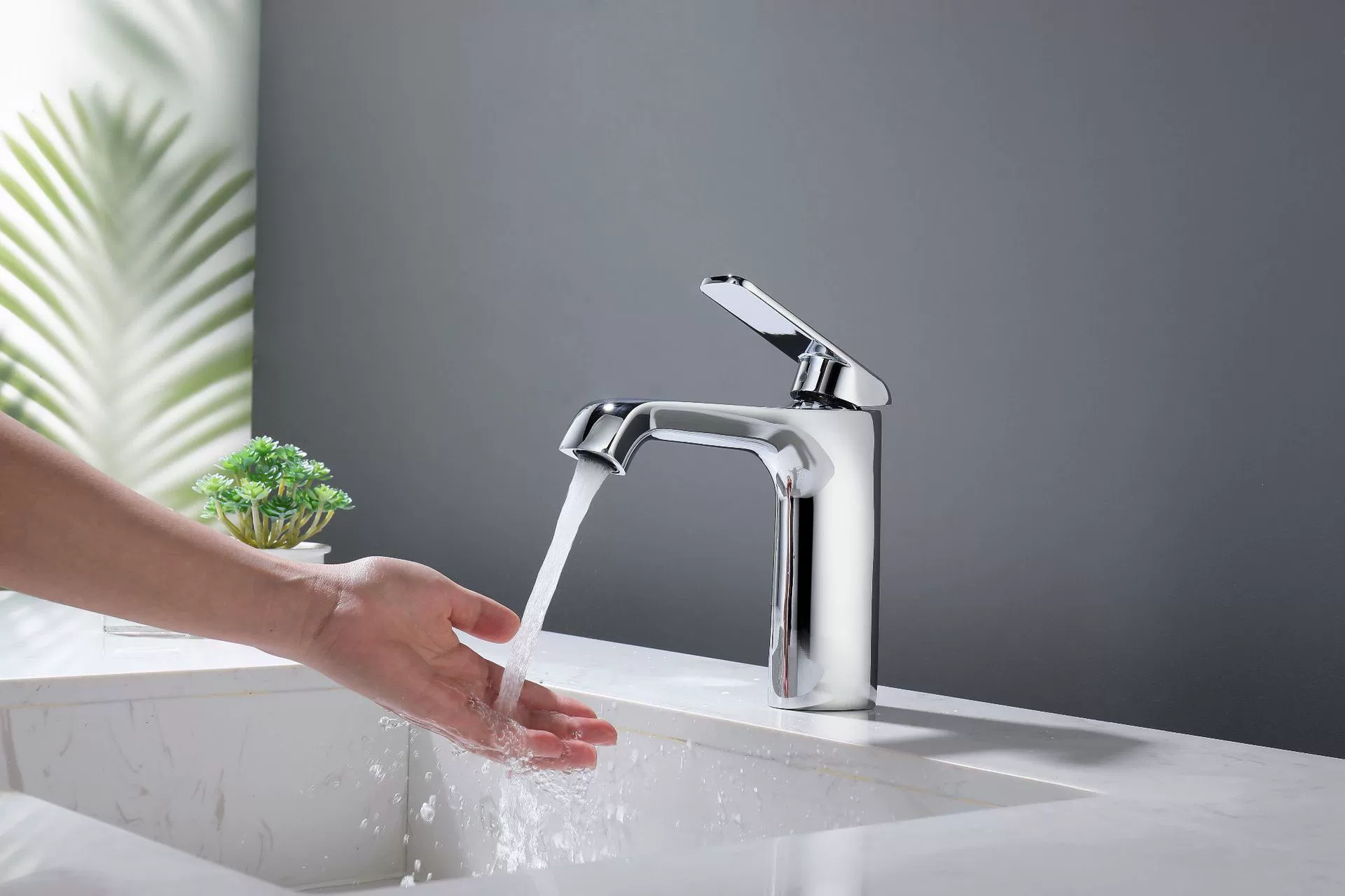 Новый латунный смеситель для умывальника с горячей и холодной водой, водопроводный кран для ванной, для гостиниц и апартаментов