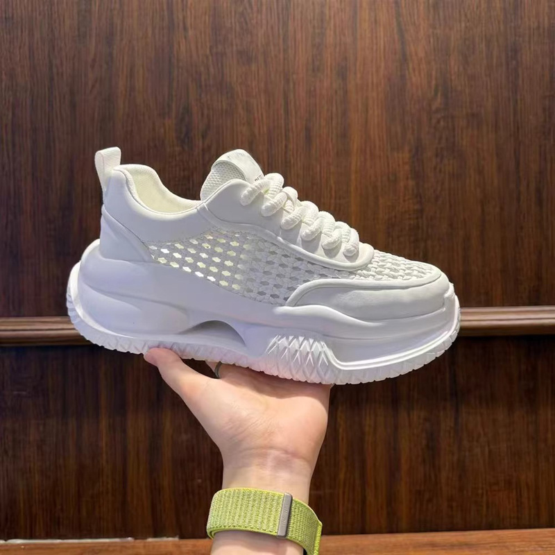 Light Luxury Designer Douyin Men's Shoes 2025 Summer Outdoor Single-Layer Mesh Breathable Thick-Soled Hollow Casual Sports Shoes