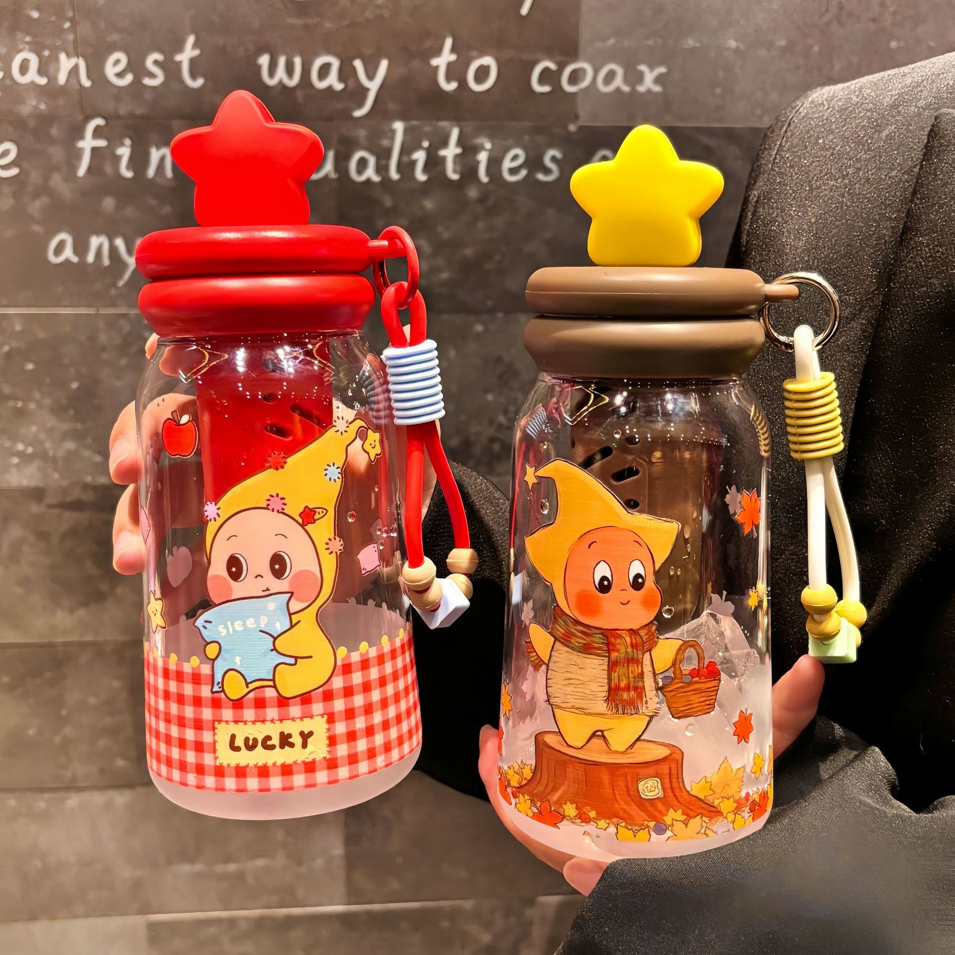 Nuevas estrellas de dibujos animados tazas de agua de plástico para niñas de alto valor facial para niños estudiantes especiales tazas portátiles al por mayor