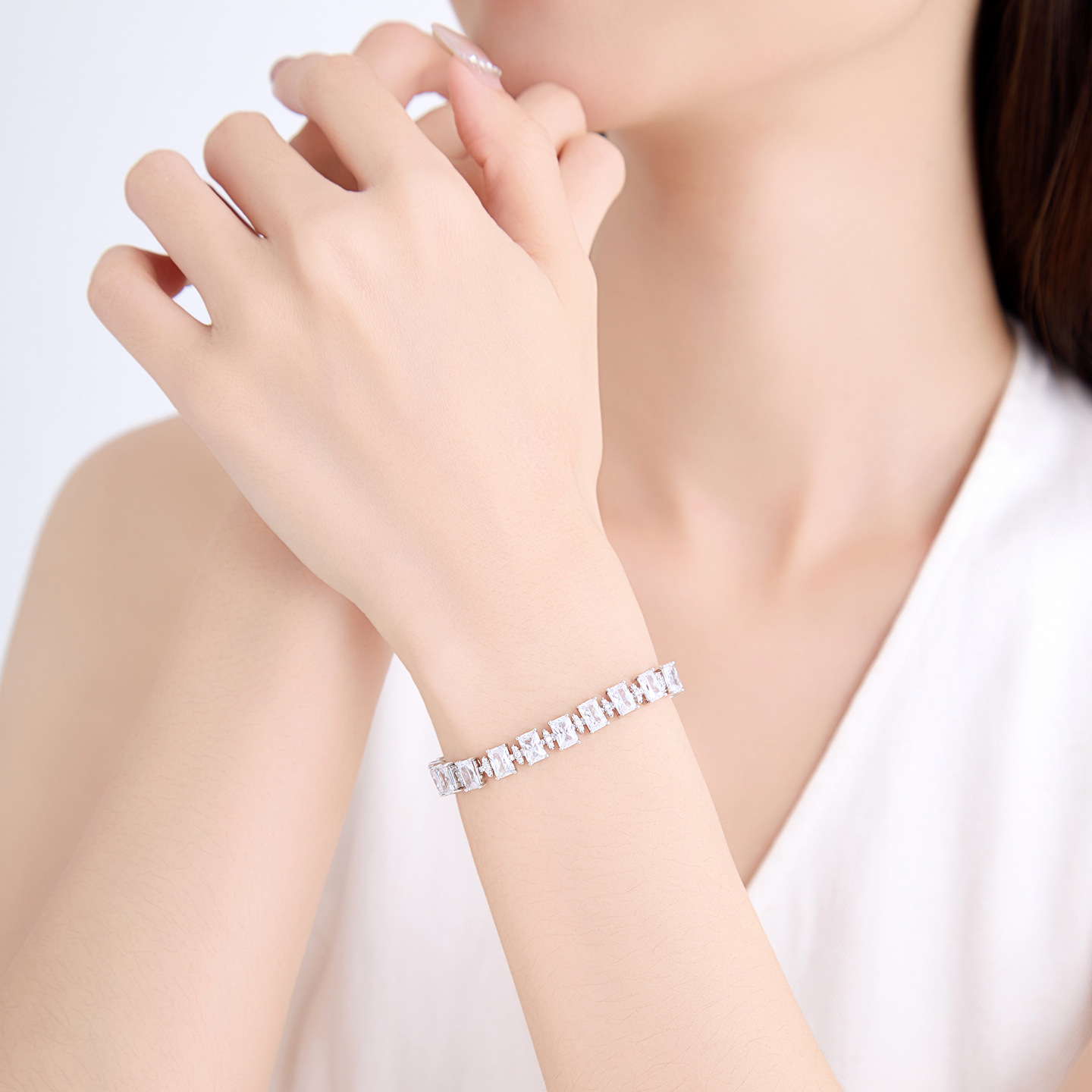 Pulsera de Diamantes para Mujer de Aleación de Cobre, Galvanizada, Diseño Geométrico, para Regalo