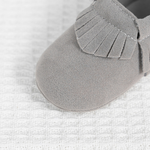 Promotional baby shoes Classic matte tassel baby shoes 0-1 years old soft sole wholesale baby shoes