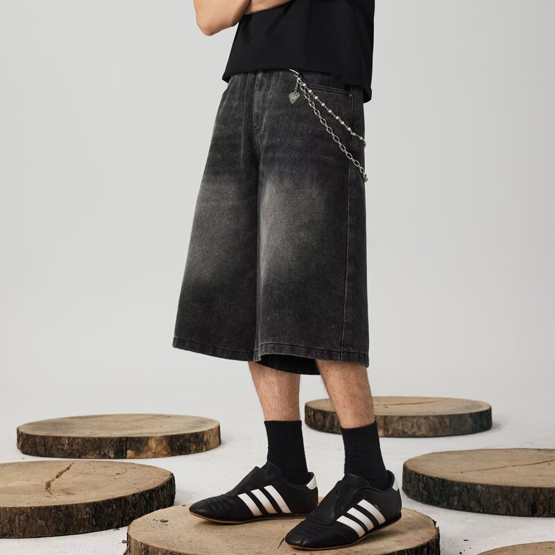 American retro black denim cropped pants for men and women, new summer street style, loose-fitting straight denim shorts for couples American retro black denim cropped pants for men and women, new summer street style, loose-fitting straight denim shorts for couples