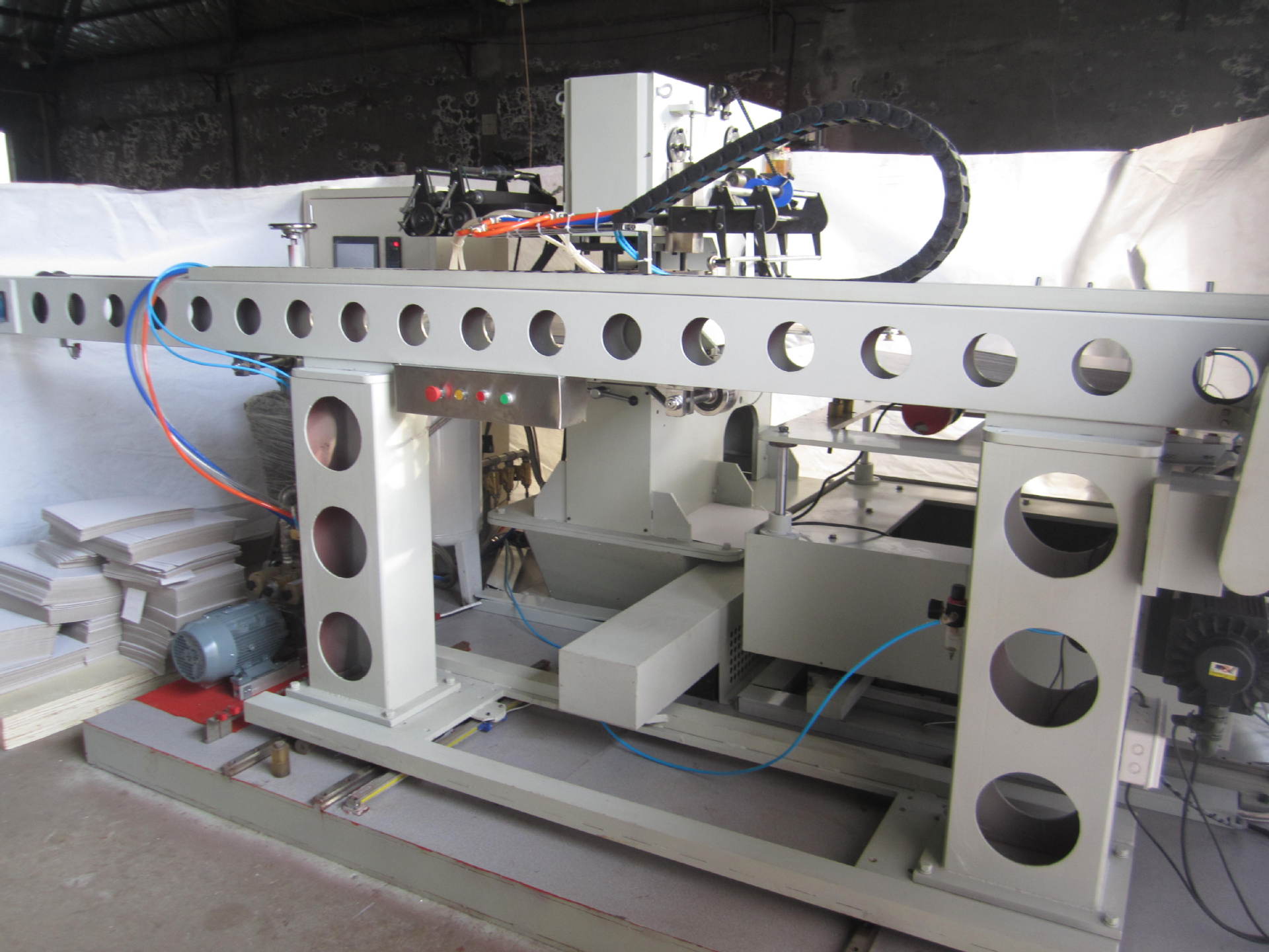 气动压唛机皮革加热转印机商标LOGO压花机纸张烫金机自动 全自动