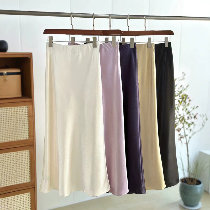 Pearlescent high-end acetate satin skirt for women, 2026 model, new Chinese style versatile elegant fishtail A-line long skirt