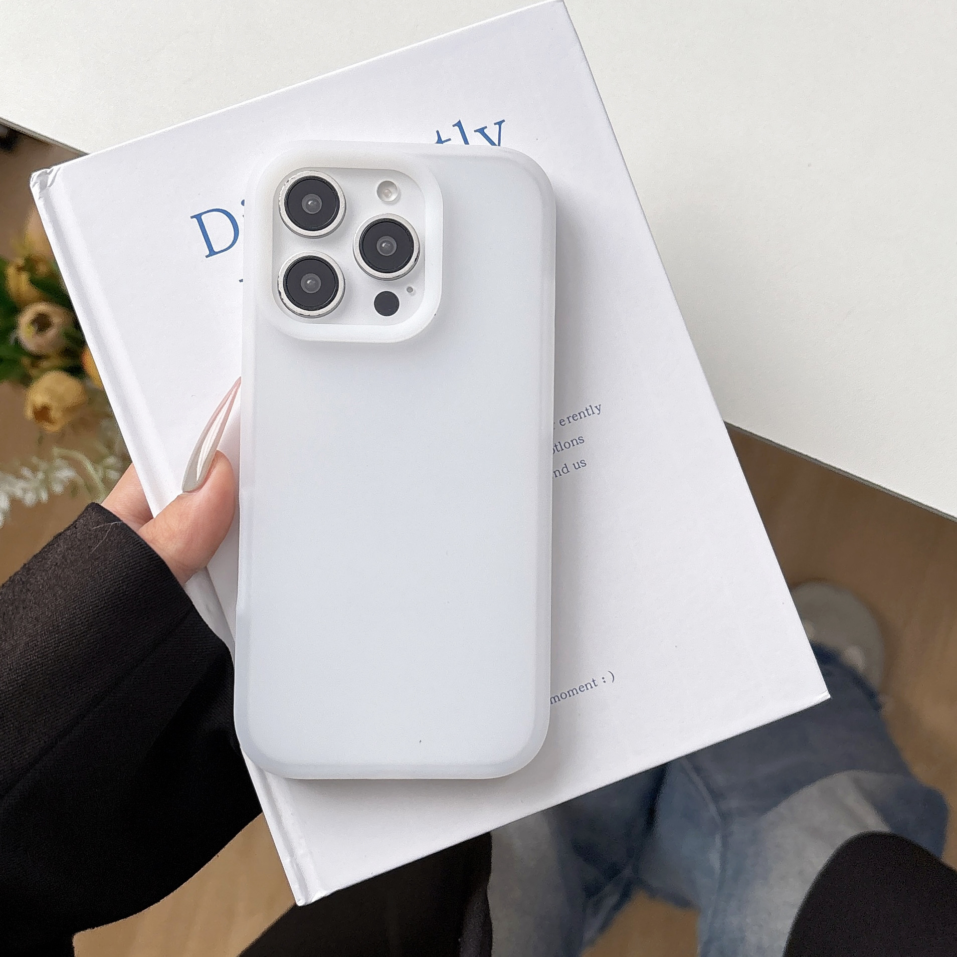 Simple color puro sentido de la piel gelatina color puro iPhone16ProMax funda para teléfono móvil 14 para Apple 15 pareja 13 suave