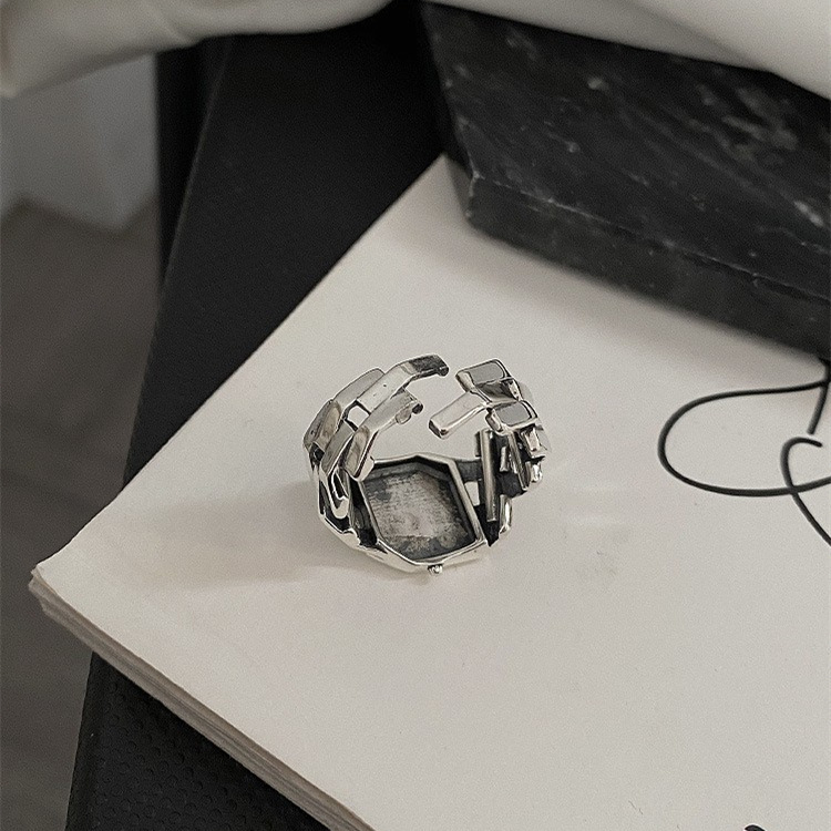 Versión coreana del anillo de números romanos para mujer, reloj de la industria pesada de la moda retro S925, anillo abierto plateado, anillo de dedo de comida de hip-hop