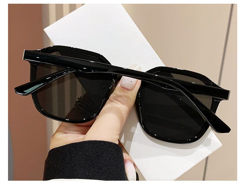 50g Weight Full Frame Glasses Structure Sunglasses Classification PC, UV400 Protection Lens Material Square Glasses Style Casual Geometric PC UV400 Protection Square Full Frame Women's Sunglasses