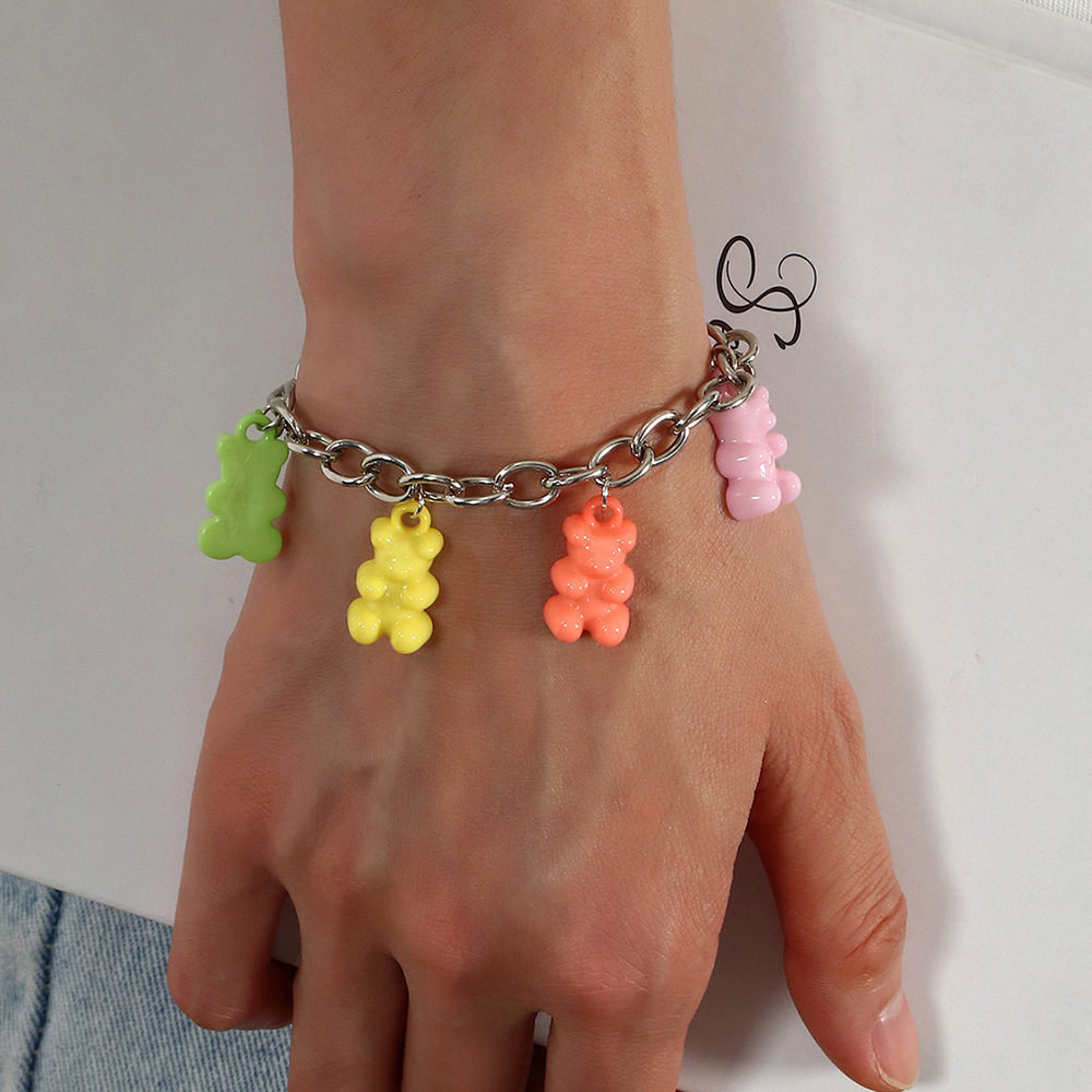 Retro Thick Chain Candy Color Resin Bear Bracelet Wholesale Nihaojewelry display picture 2