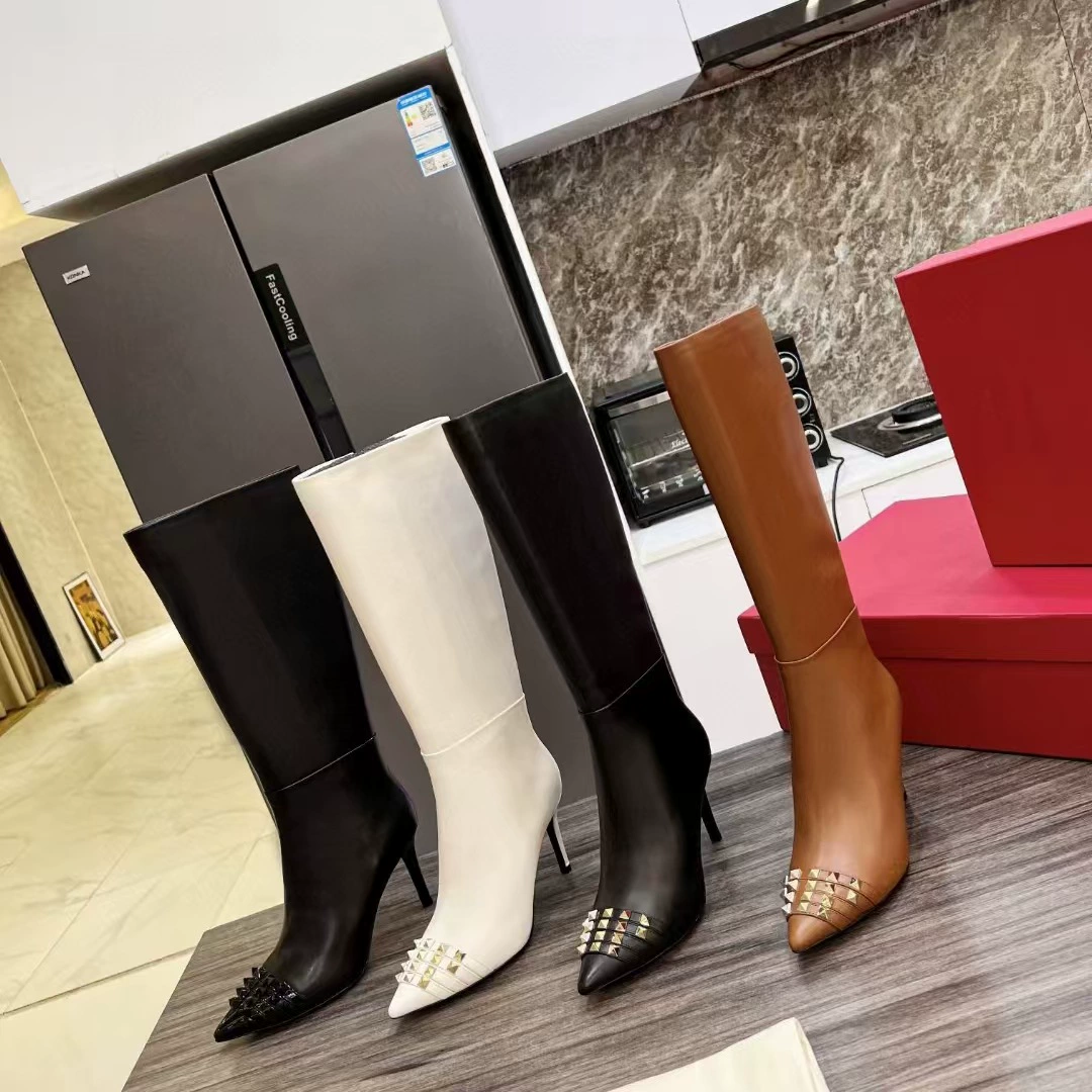 [Высококачественное качество] 24 счетчика того же импортного стального металла заклепки на острых каблуках на каблуках модные сапоги