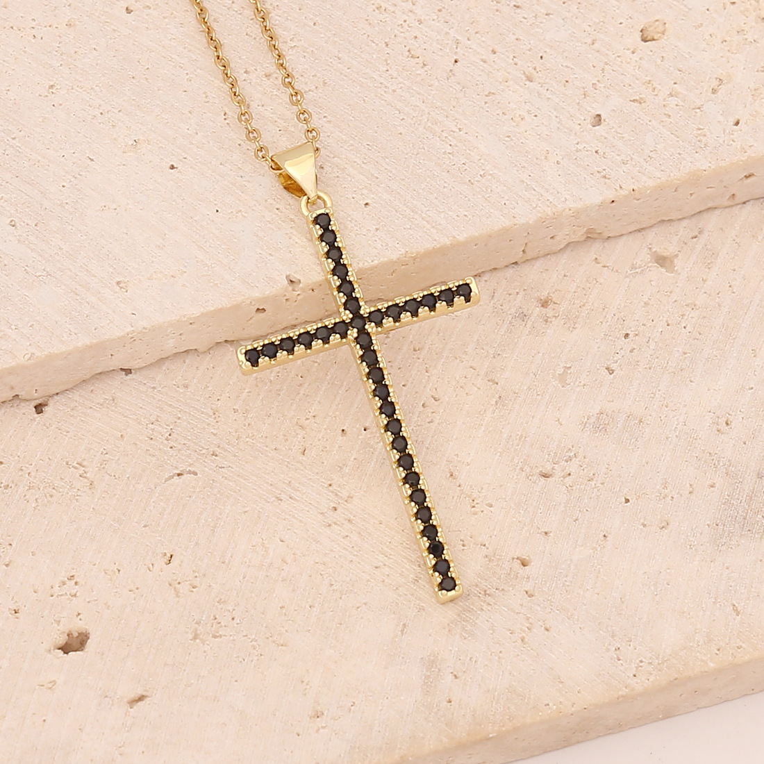 Simple Style Cross Copper Plating Zircon Pendant Necklace 1 Piece