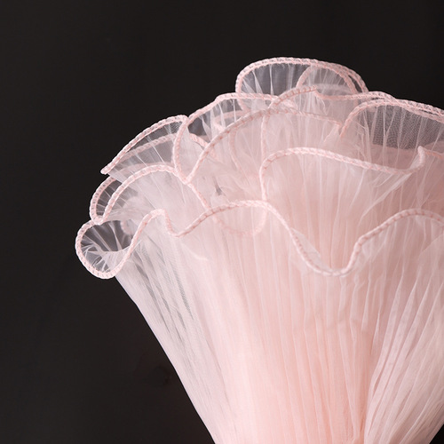 Langhua yarn Yiwu factory wholesale Korean style flower packaging lace mesh bouquet flower shop wrapped flower yarn pleated yarn