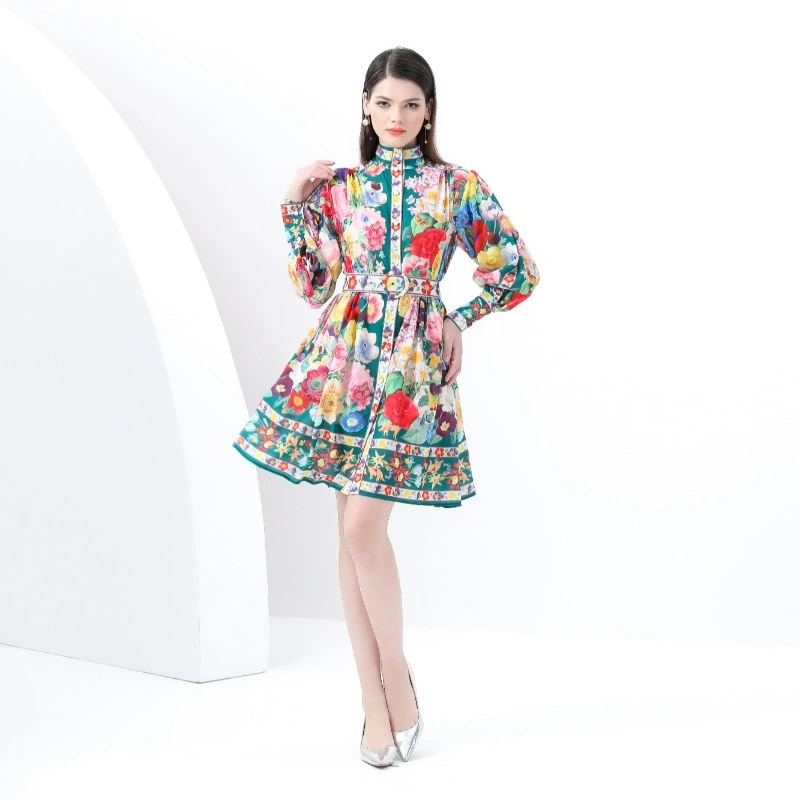 Spring retro flashlight, short dress, city style