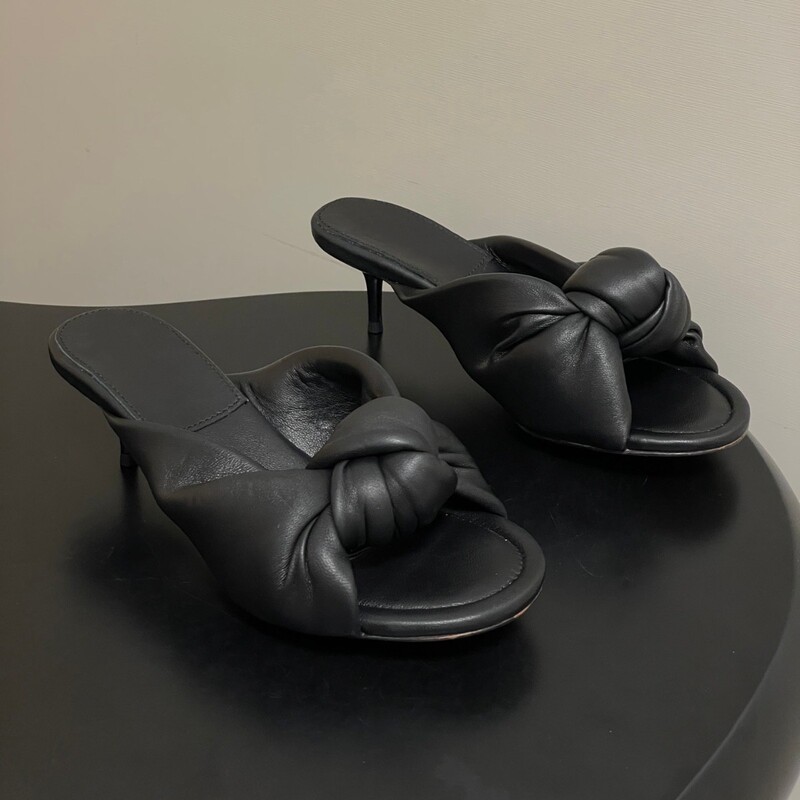 Cross-Border Light Luxury French-Style Pleated Knotted High-Heeled Slippers Bv Genuine Leather Stiletto Slip-Ons European and American Sizes Direct Supply from the Source Cross-Border Light Luxury French-Style Pleated Knotted High-Heeled Slippers Bv Genuine Leather Stiletto Slip-Ons European and American Sizes Direct Supply from the Source