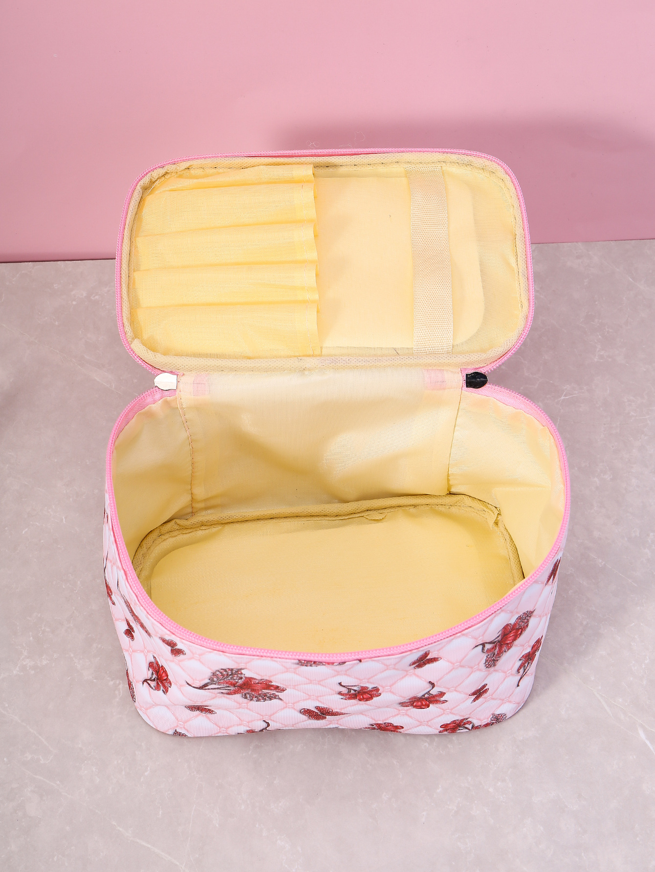 Elegant Butterfly Pu Leather Square Makeup Bags display picture 3