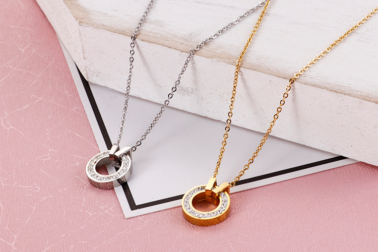 Korean Style Stylish round Rhinestone Necklace Simple Hollow Titanium Steel Clavicle Chain Roman Dig
