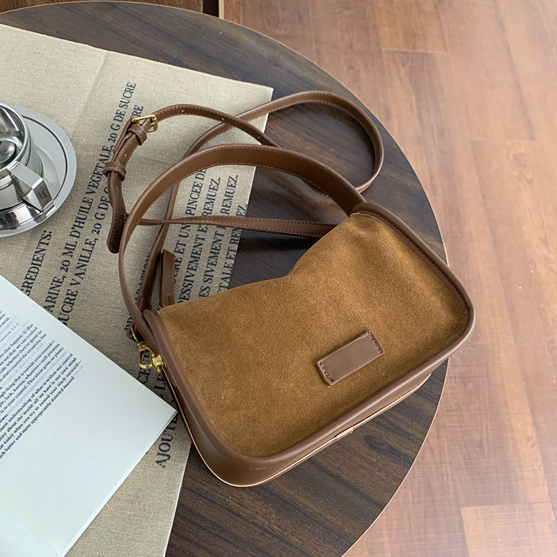 Women's Matte Genuine Leather Small Square Bag 2026 Winter New Matte Cowhide Handbag Vintage Niche Shoulder Crossbody Bag - Thumbnail 6