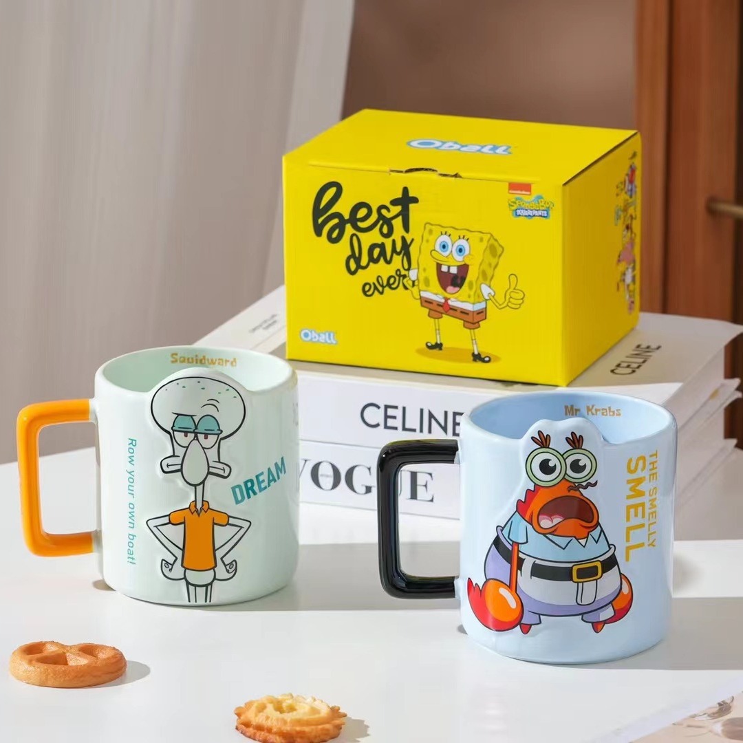 Productos genuinos creativos esponja bebé de dibujos animados Taza de cerámica personalizada taza de desayuno lindo taza de beber con la mano taza de regalo