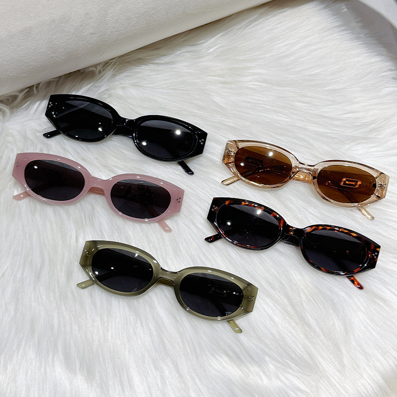 Gafas de sol de montura estrecha Gafas de sol de ojo de gato de montura pequeña retro de moda Gafas de sol de protección solar de sombra transfronteriza Gafas de sol de alta calidad