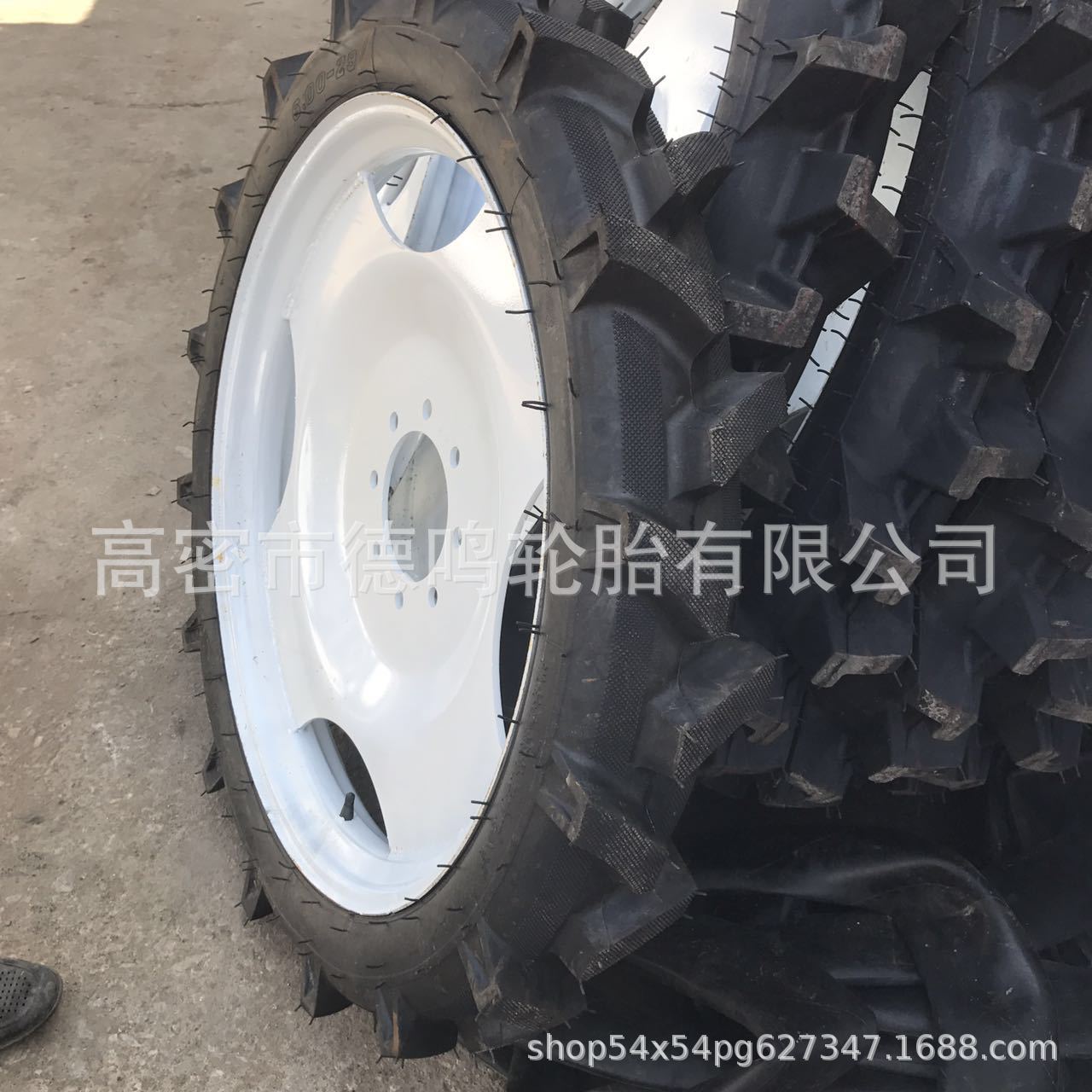 Tractor modificado pesticida pulverizador neumático 600-29 planta protección máquina neumático 500-32/36/38/42