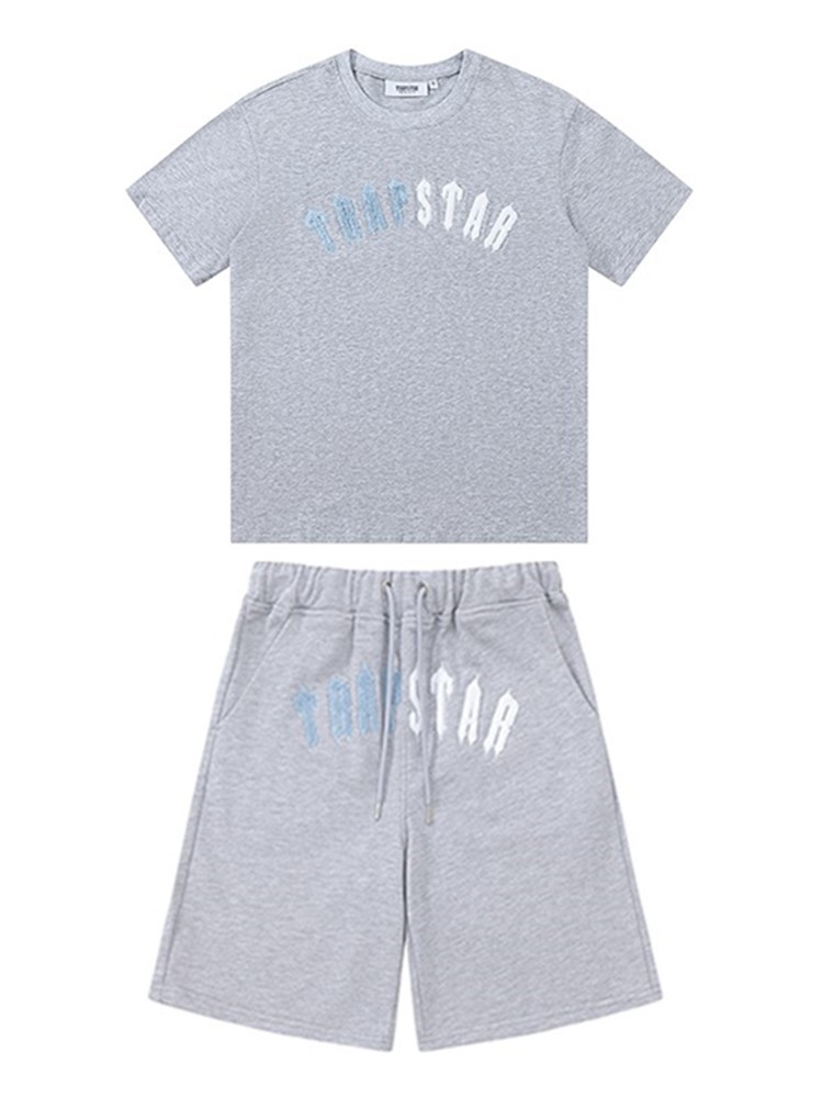 Trapstar pantalones cortos de manga corta de verano para hombres y mujeres, estrellas europeas y americanas, toalla de rap, bordado, juego de camiseta con letras a juego de colores