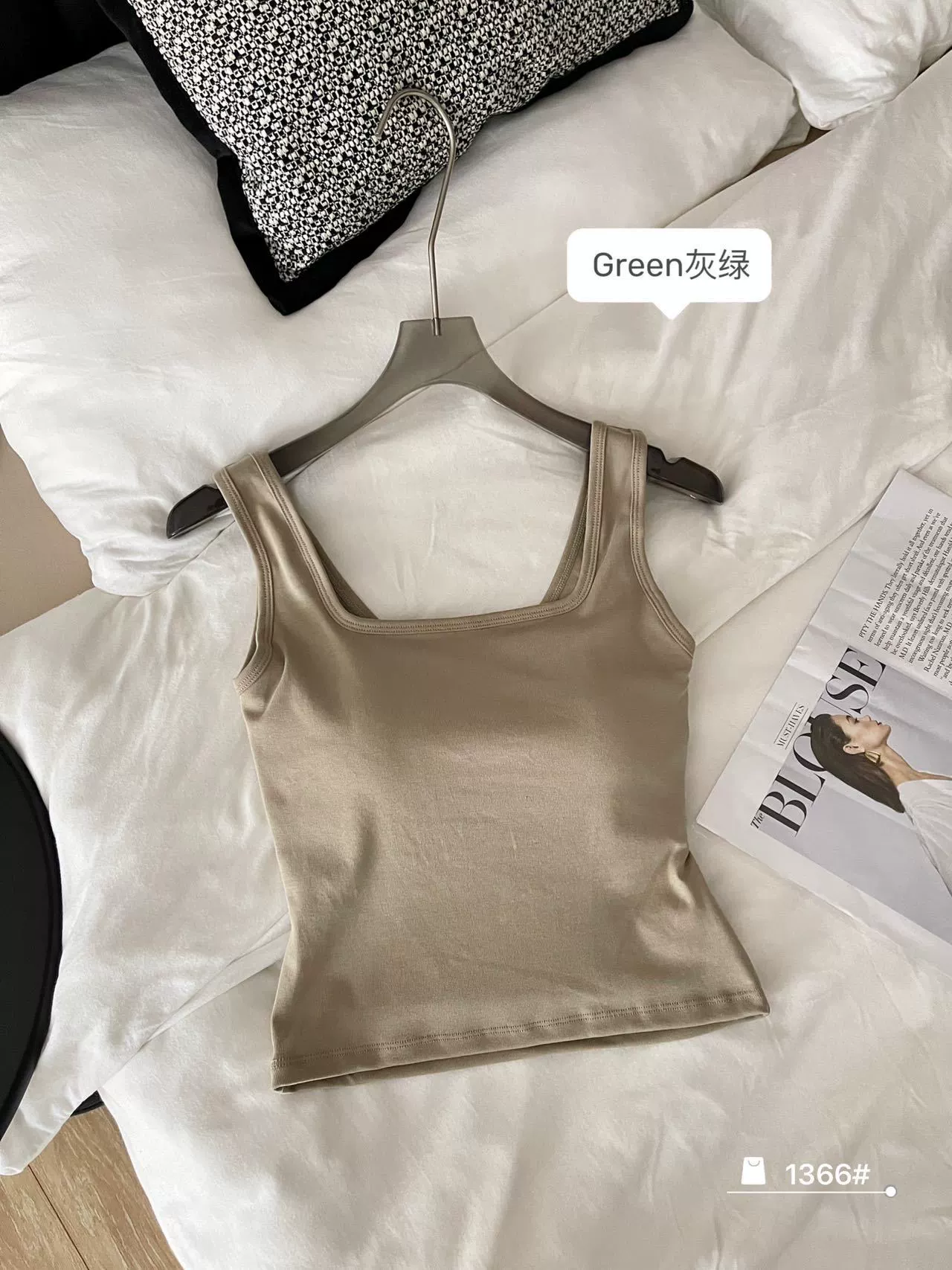 Хлопковый бюстгальтер? Wait that seems wrong. The input: "Cotton brace, comfortable tank top". Could be incorrect. Probably