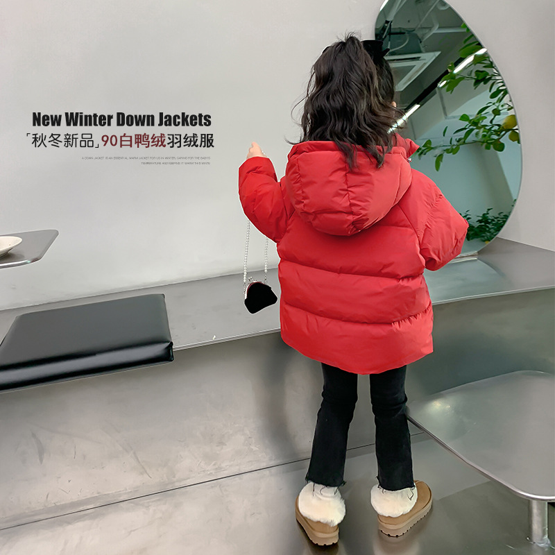 Girls' down jacket winter 2023 new children's winter clothing 90 white duck down thickened red New Year coat New Year coat