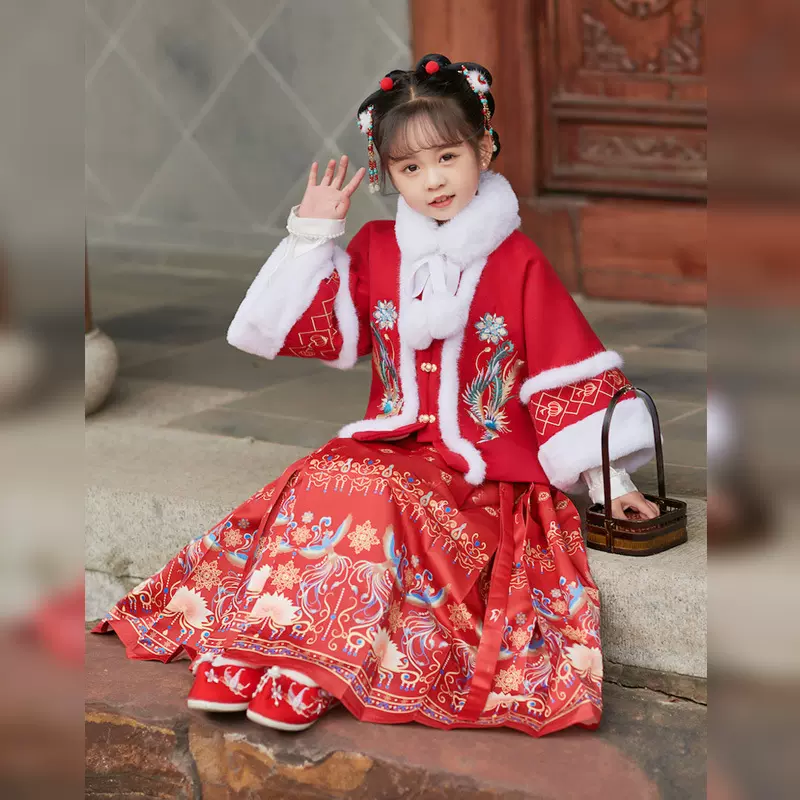 女童汉服女2024年新款秋冬季儿童拜年服中国风亲子古装马面裙唐装