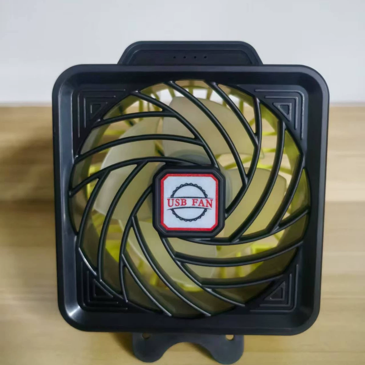 Новый портативный USB-вентилятор с клепсой (клипс) на ven?