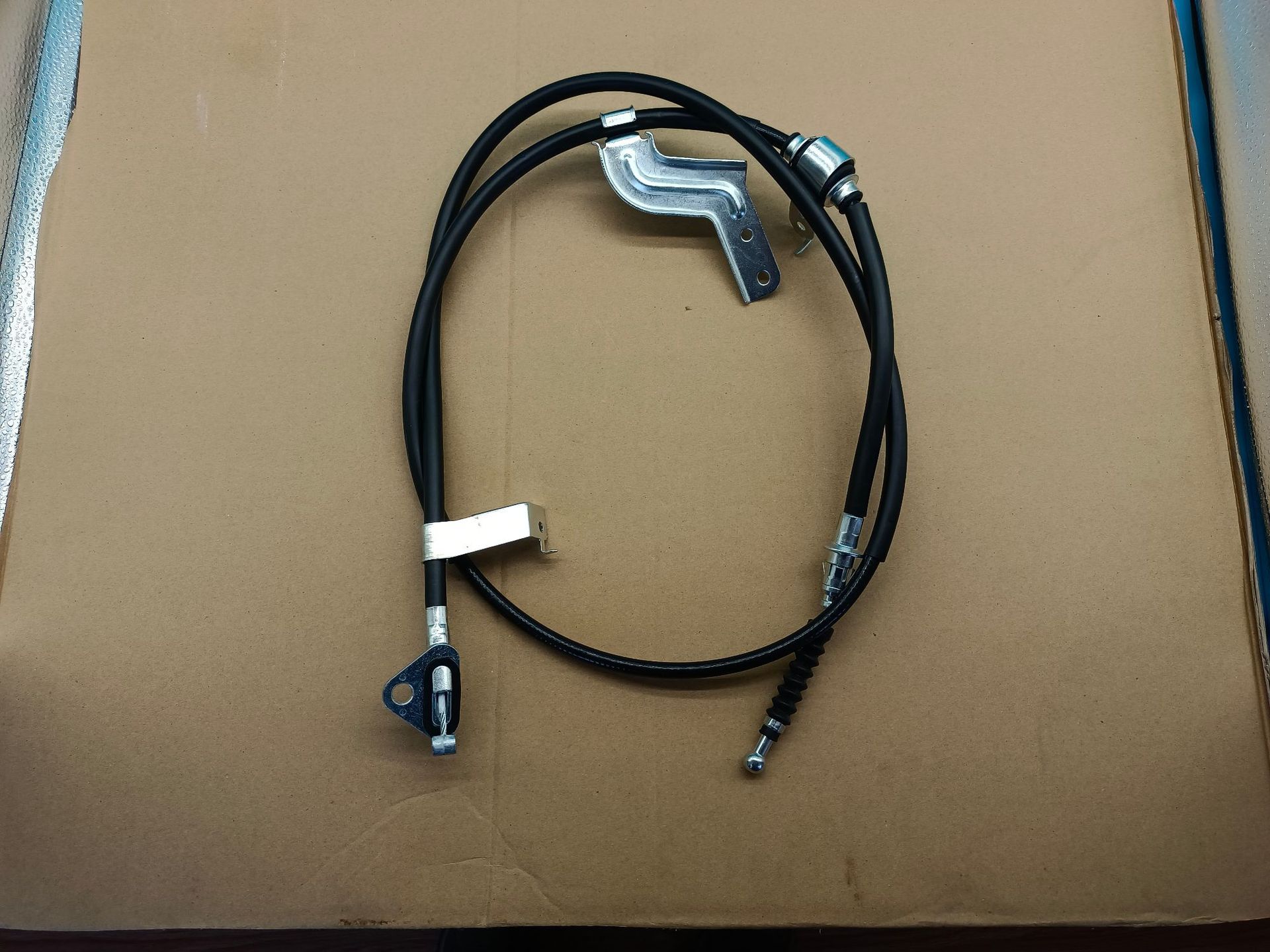 Suitable for Nissan 2011-2019 Sunny N17 Handbrake Cable Parking Cable Steel Wire Cable