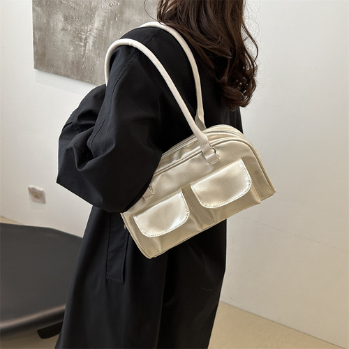 Stylish Casual Commuter Shoulder Crossbody Small Square Handbag 2024 Autumn New Uncommon Design Lightweight