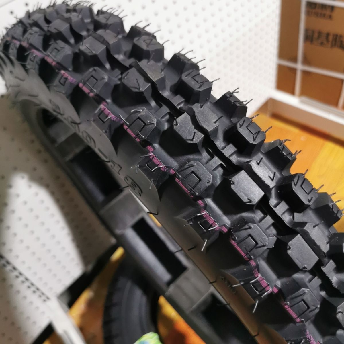 后轮摩托车钢丝前胎后胎轮胎300/275/250/325/-18-17外胎包邮真空