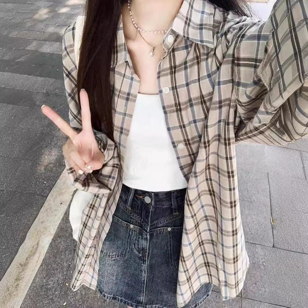 夏季2024日系新款蓝杏色格子衬衫女宽松休闲显瘦衬衣外穿防晒开衫