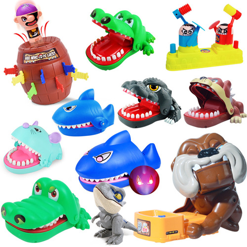 Sly Crocodile Hand-Biting Prank Relief Game for Kids with Sound and Light Shark and Dinosaur Finger Biting Toys, Street Stall Toys Supply