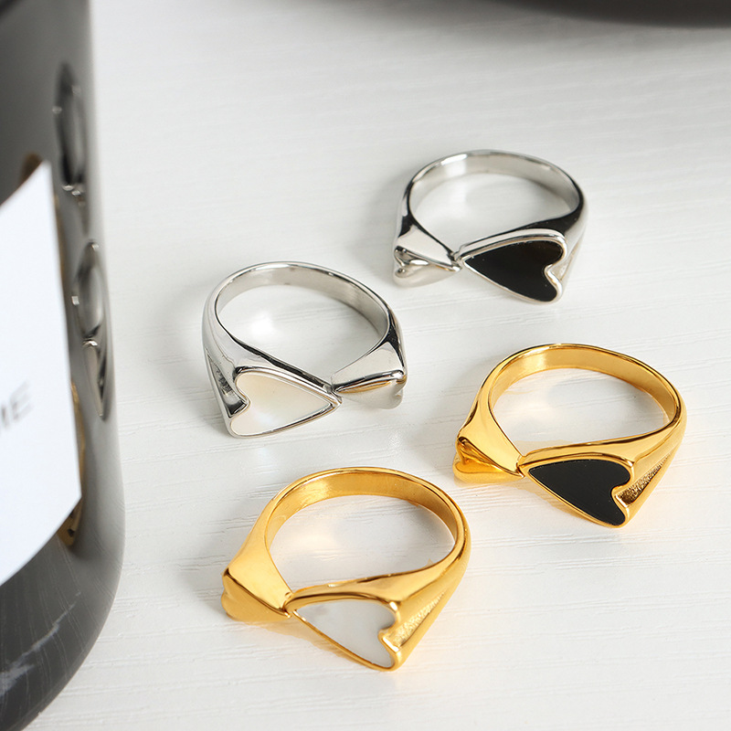 Fashionable And Versatile Simple Heart Print Ring For Women Instagram Style Simple And Fashionable Double Love Creative Ring_voghion.com