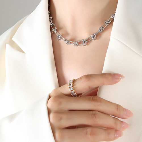 Handmade European and American hip-hop exaggerated cold style knotted chain necklace bracelet titanium steel jewelry set